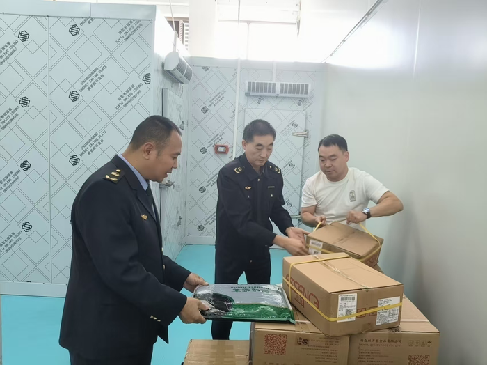 �����L(zh��ng)Ч�C(j��)�� �Ĵ��ɶ���(qi��ng)����(ji��)��ʳƷȫ朗l�O(ji��n)��